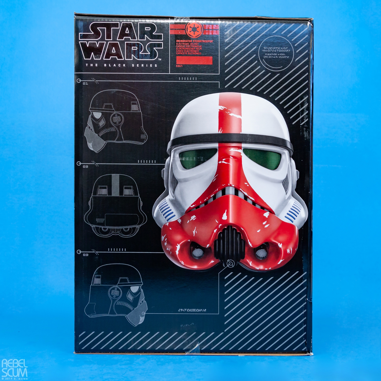 The-Black-Series-Incinerator-Stormtrooper-Electronic-Helmet-021.jpg