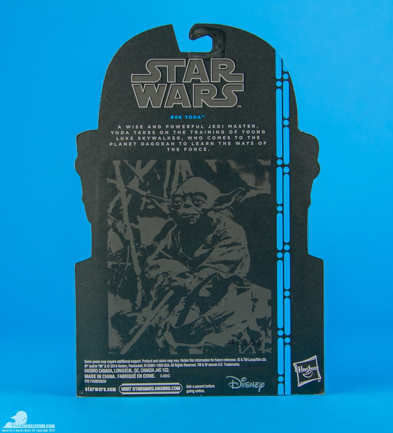 The-Black-Series-Blue-06-Yoda-A5077-A5632-Star-Wars-017.jpg