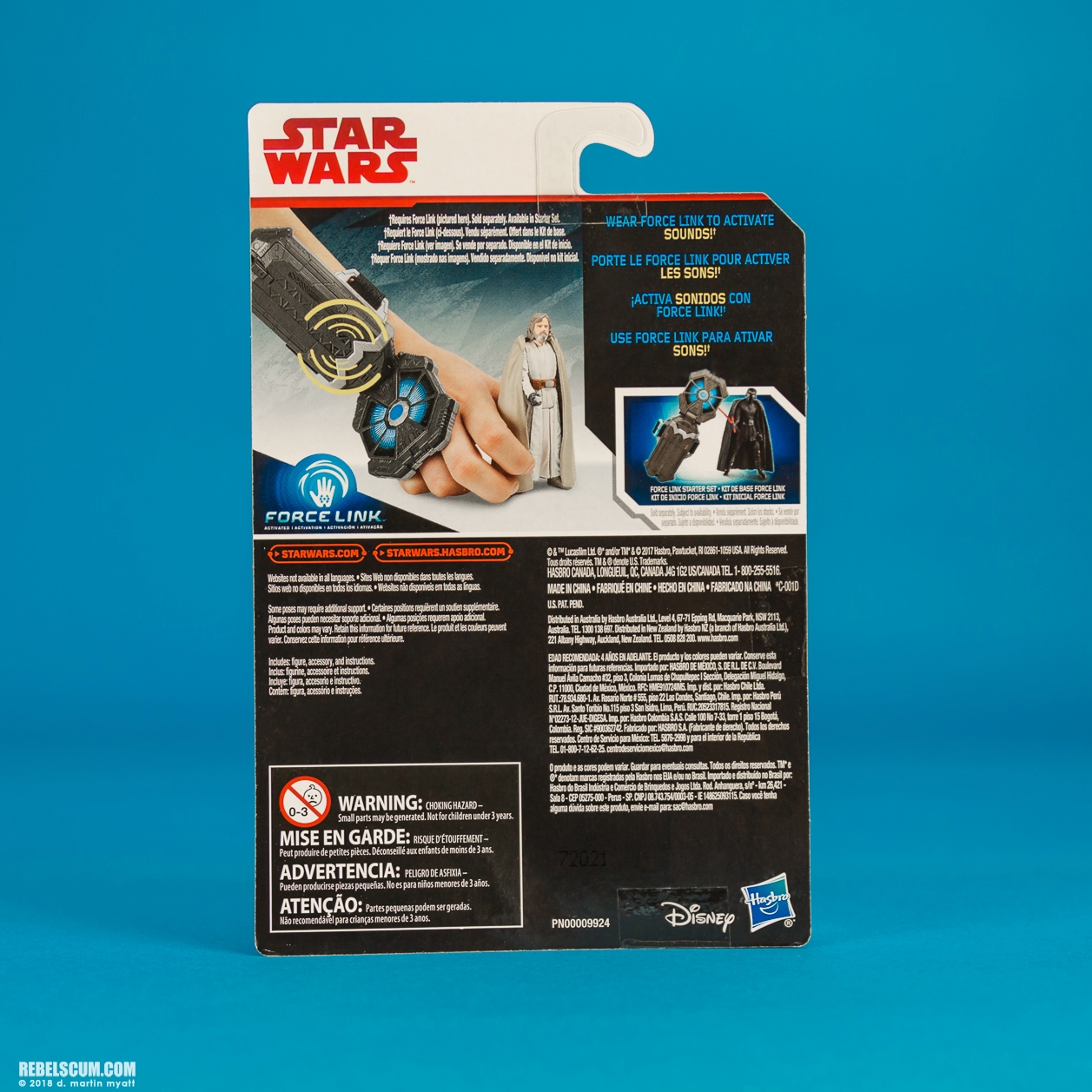 The-Last-Jedi-Star-Wars-Luke-Skywalker-Hasbro-Cape-Variation-004.jpg