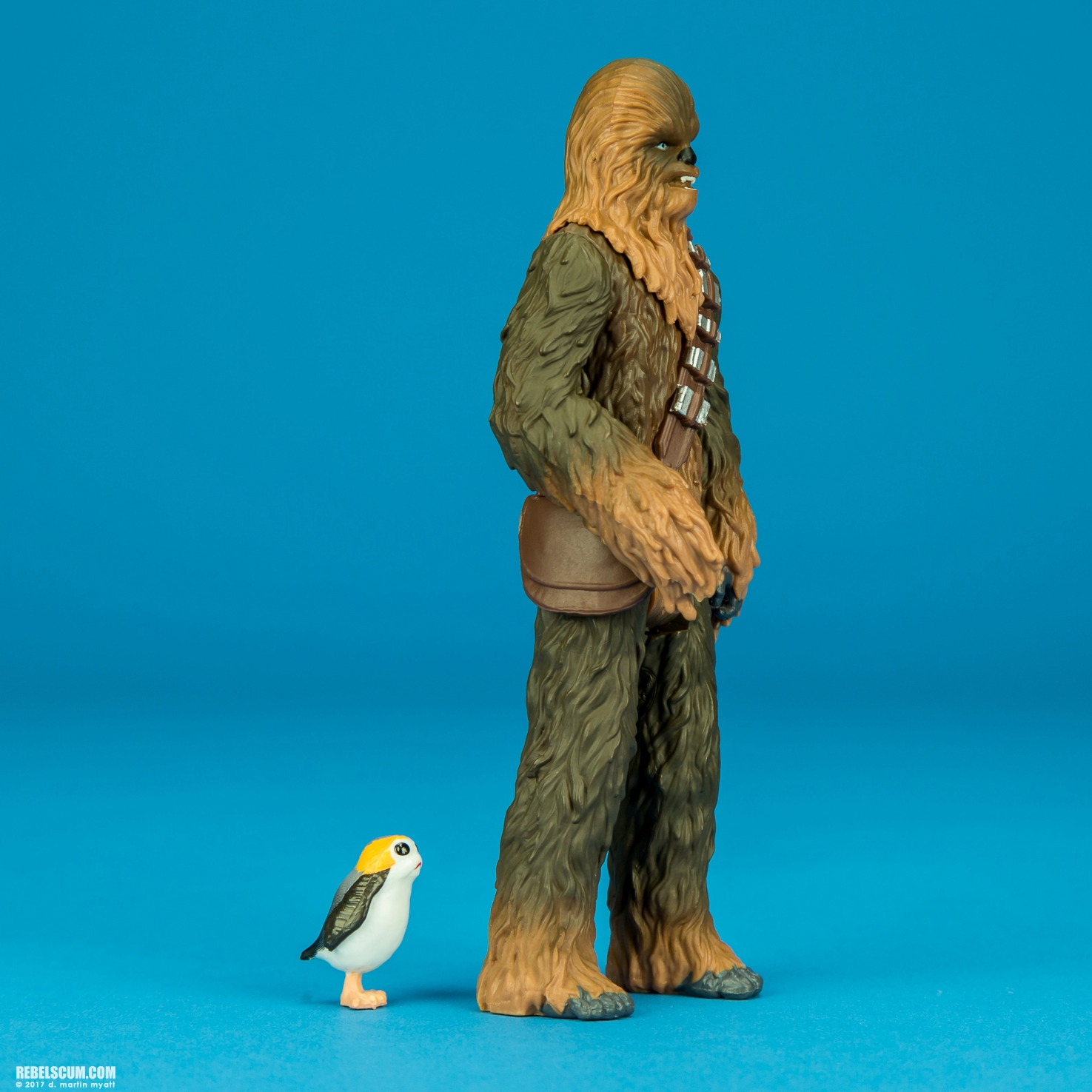 The-Last-Jedi-Star-Wars-Universe-Chewbacca-Porg-002.jpg