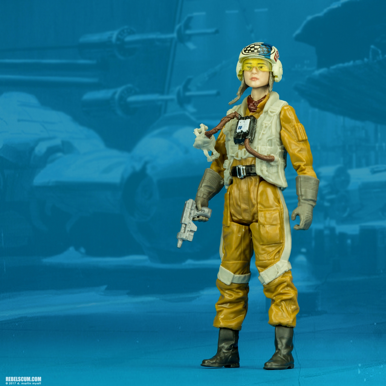 The-Last-Jedi-Star-Wars-Universe-Resistance-Gunner-Paige-010.jpg