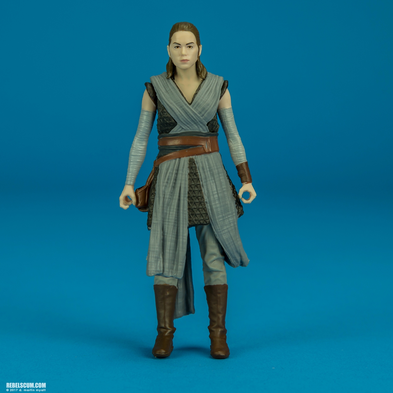 The-Last-Jedi-Star-Wars-Universe-Rey-Jedi-Training-Hasbro-001.jpg