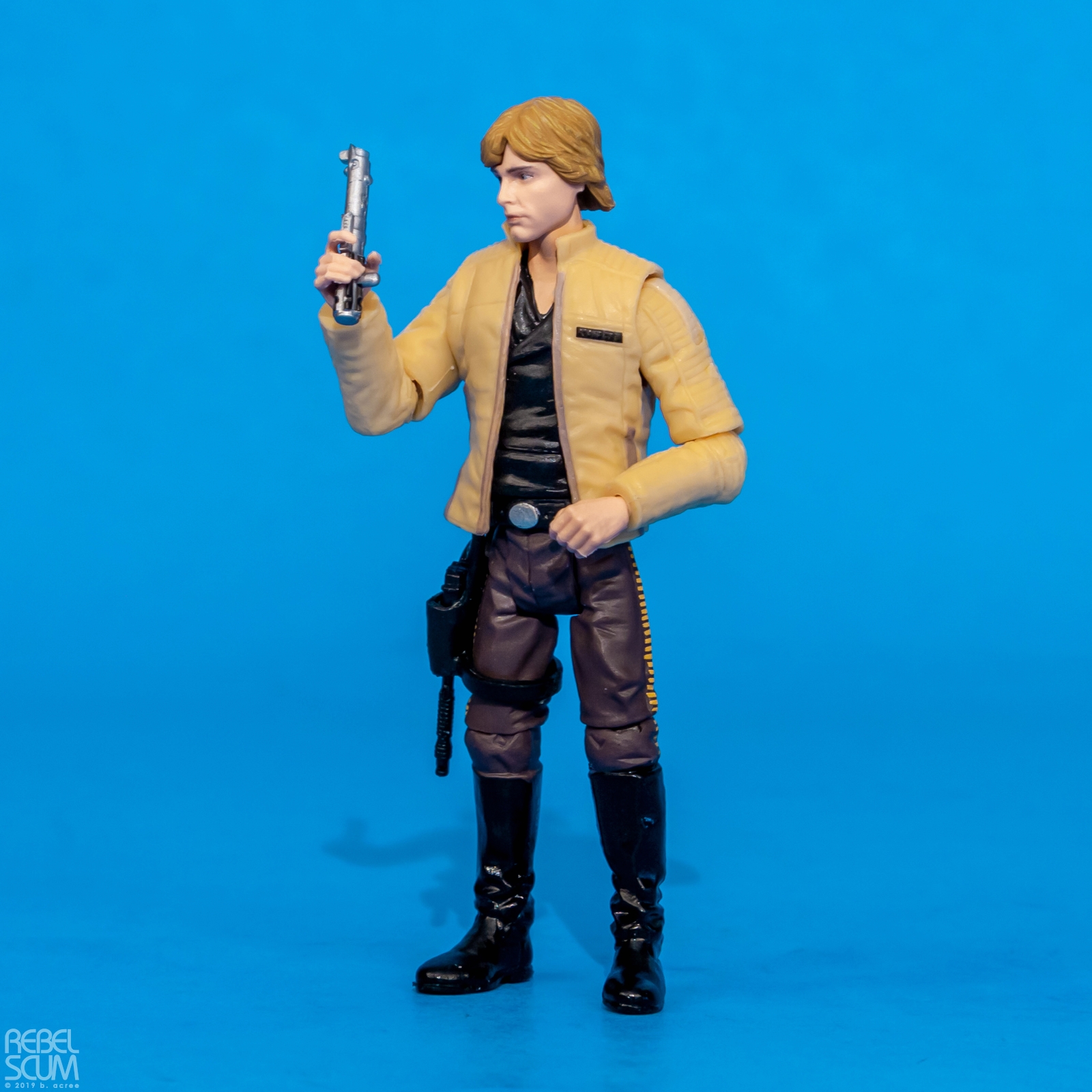 The-Vintage-Collection-VC151-Luke-Skywalker-Yavin-Ceremony-007.jpg