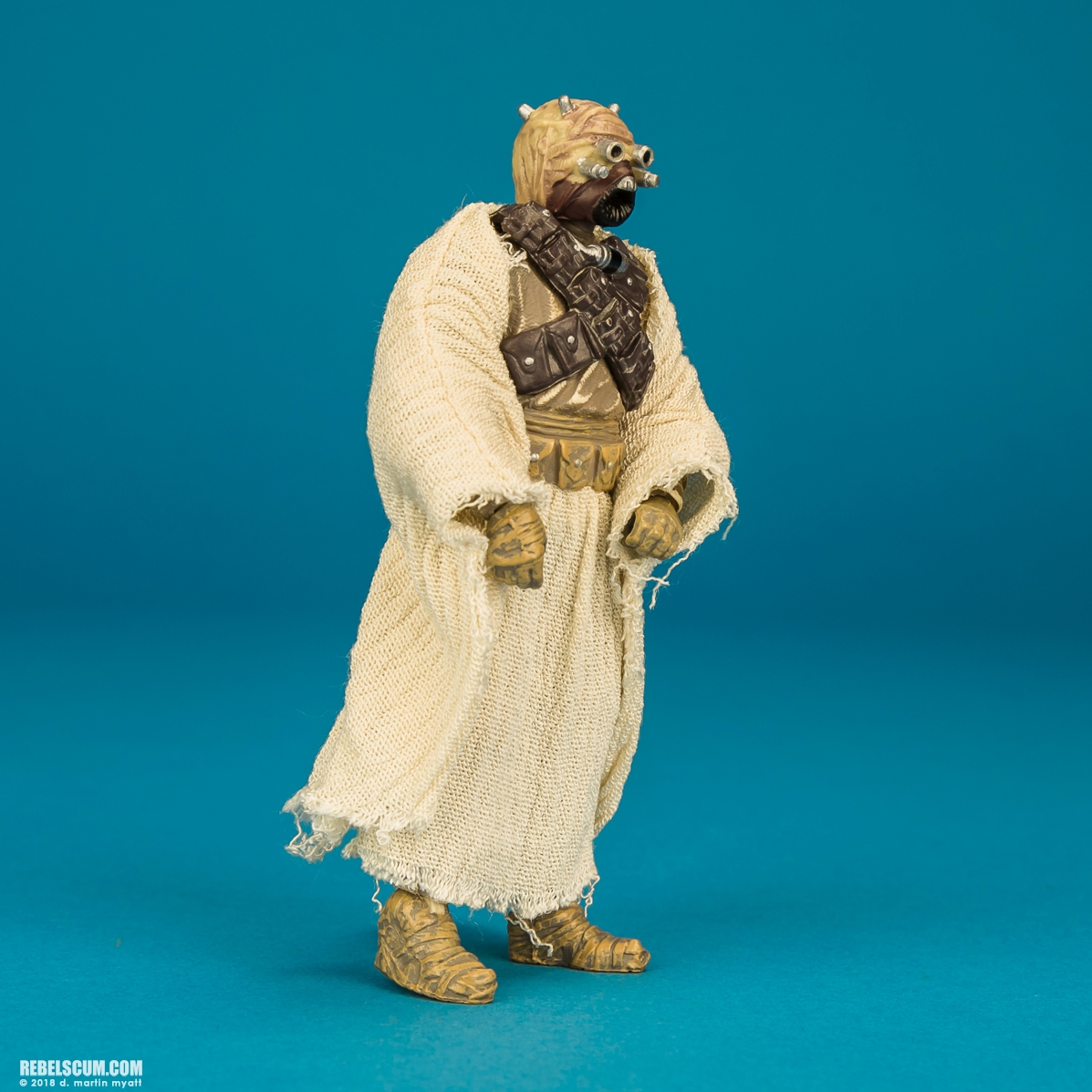 Tusken-Raider-C3030-B4054-Star-Wars-The-Black-Series-002.jpg