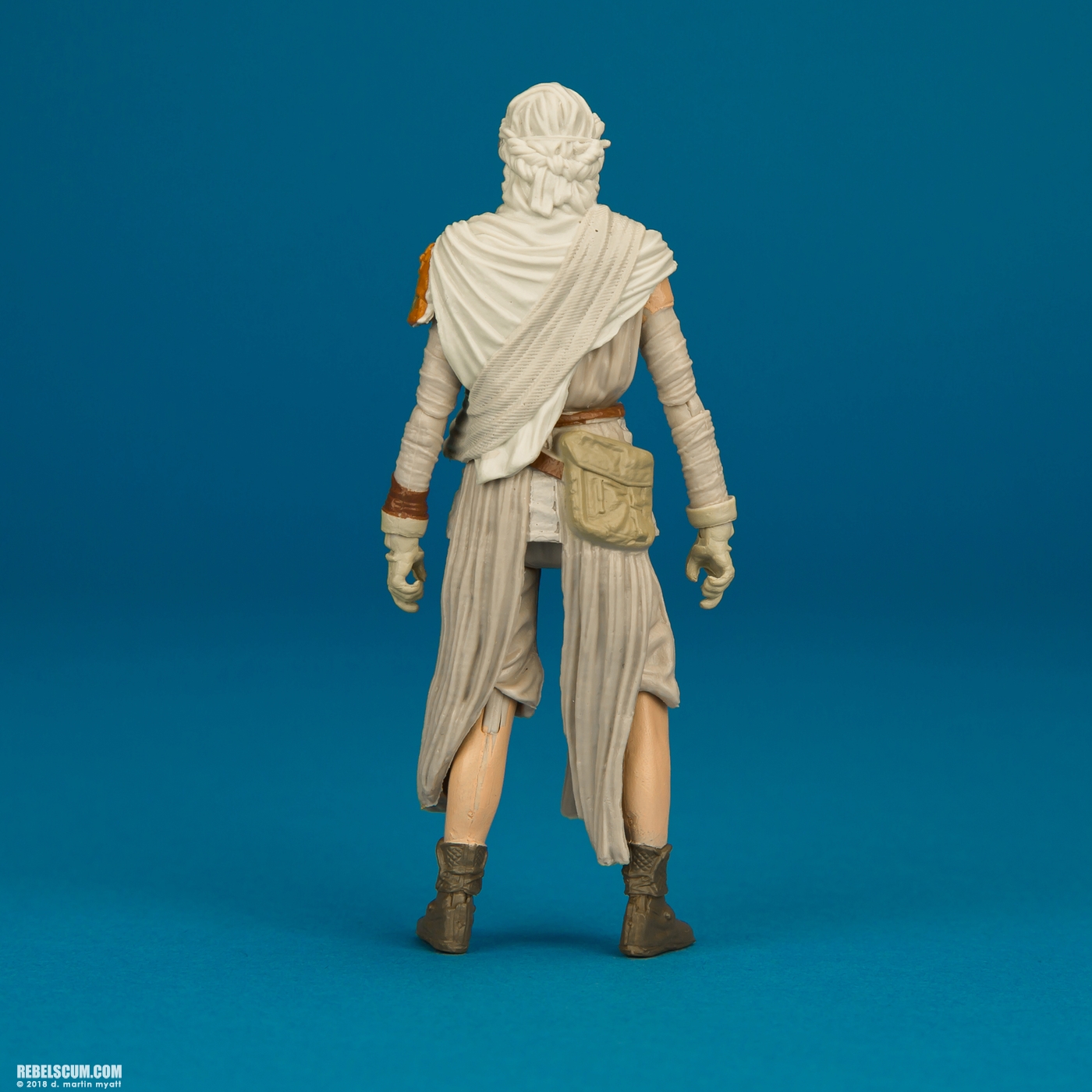 VC116-Rey-Jakku-The-Vintage-Collection-Hasbro-008.jpg