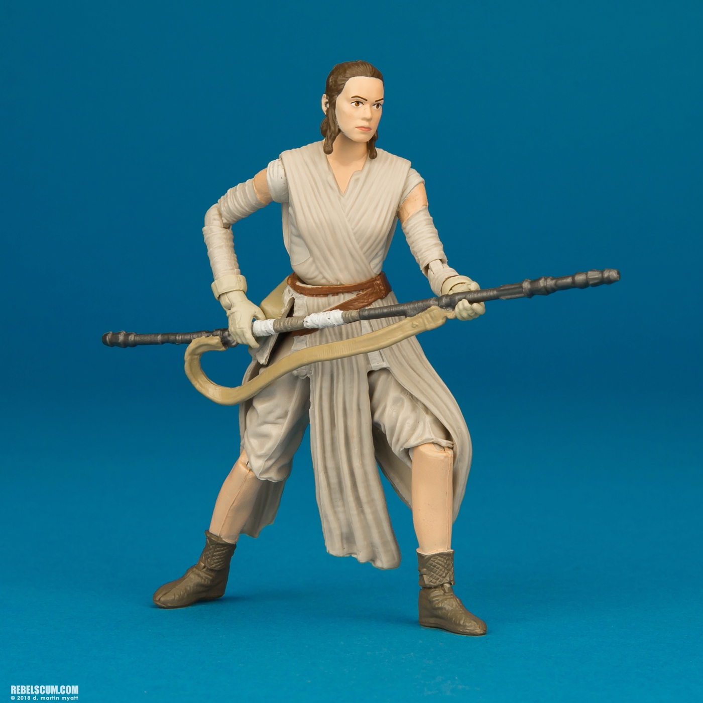 VC116-Rey-Jakku-The-Vintage-Collection-Hasbro-011.jpg