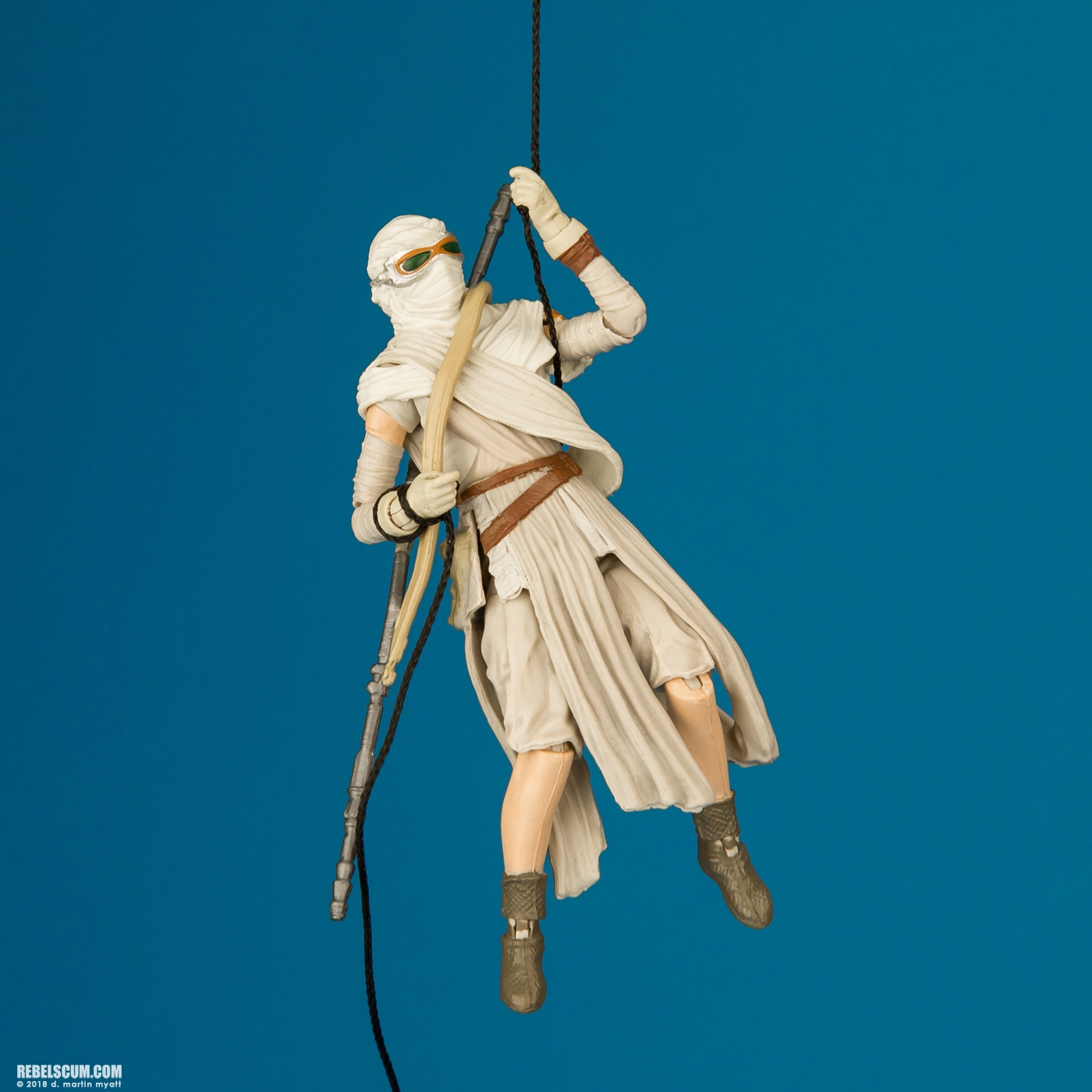 VC116-Rey-Jakku-The-Vintage-Collection-Hasbro-012.jpg