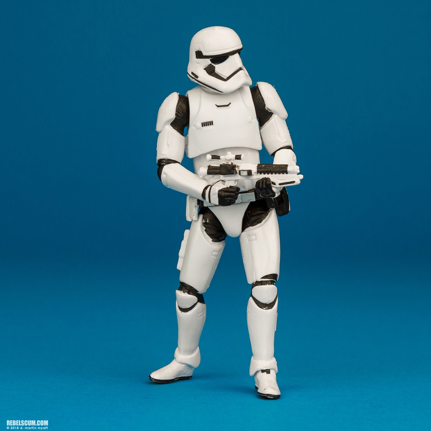 VC118-First-Order-Stormtrooper-The-Vintage-Collection-008.jpg