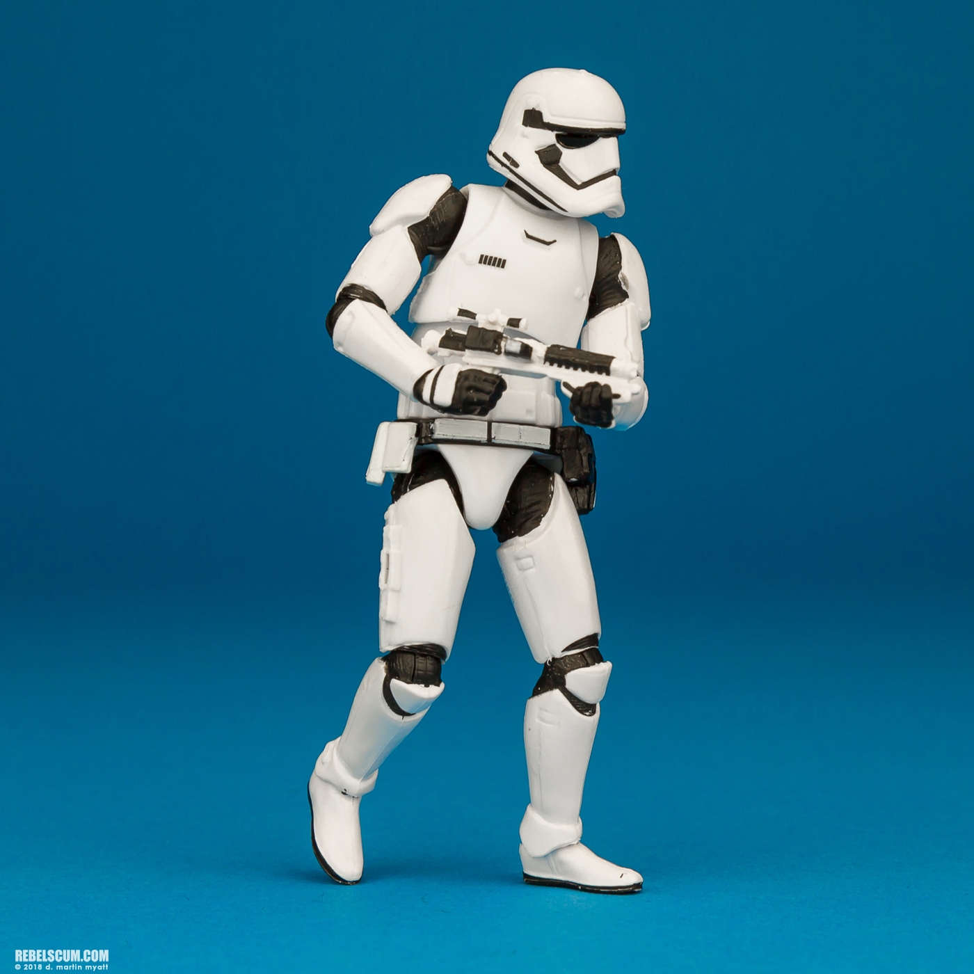 VC118-First-Order-Stormtrooper-The-Vintage-Collection-009.jpg