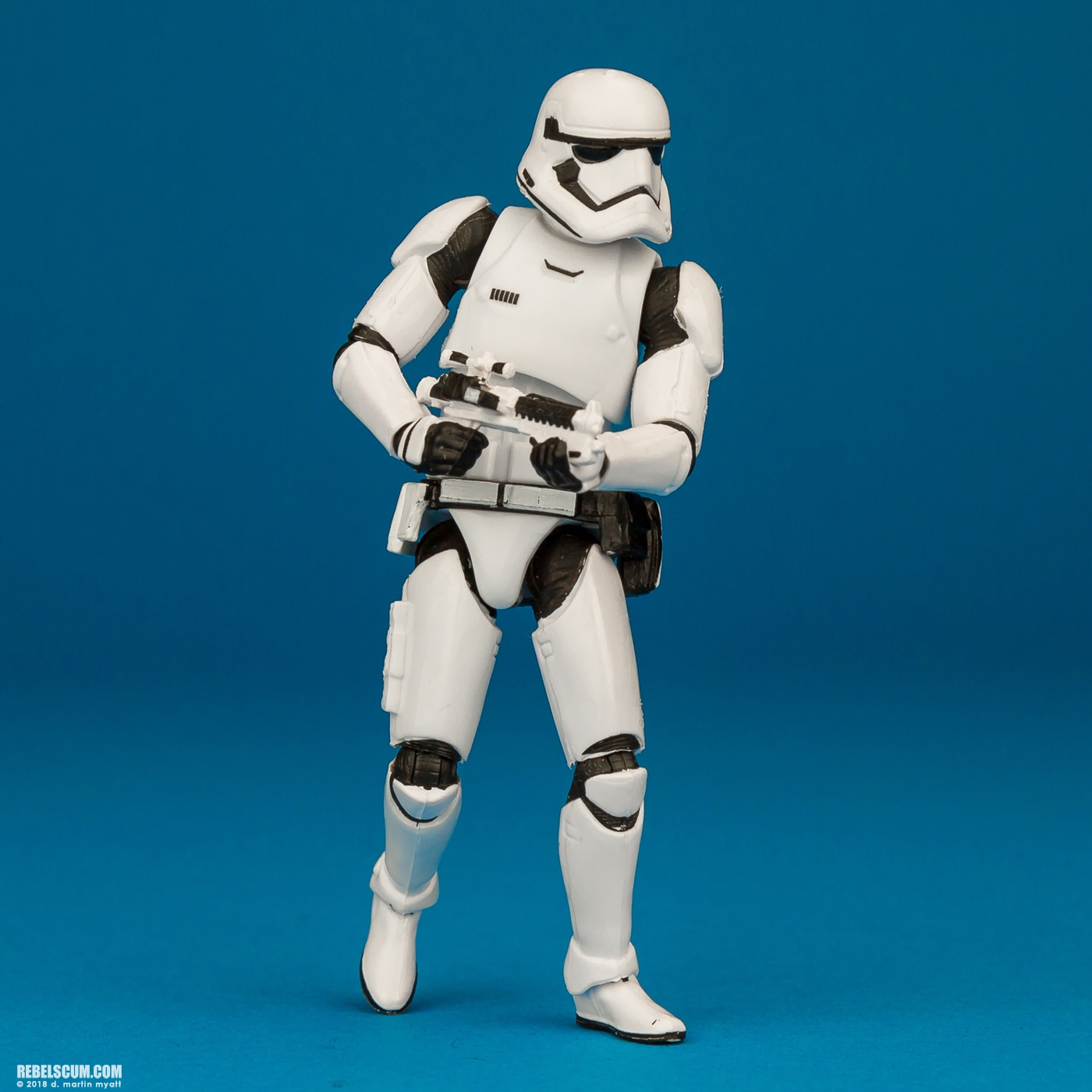 VC118-First-Order-Stormtrooper-The-Vintage-Collection-010.jpg