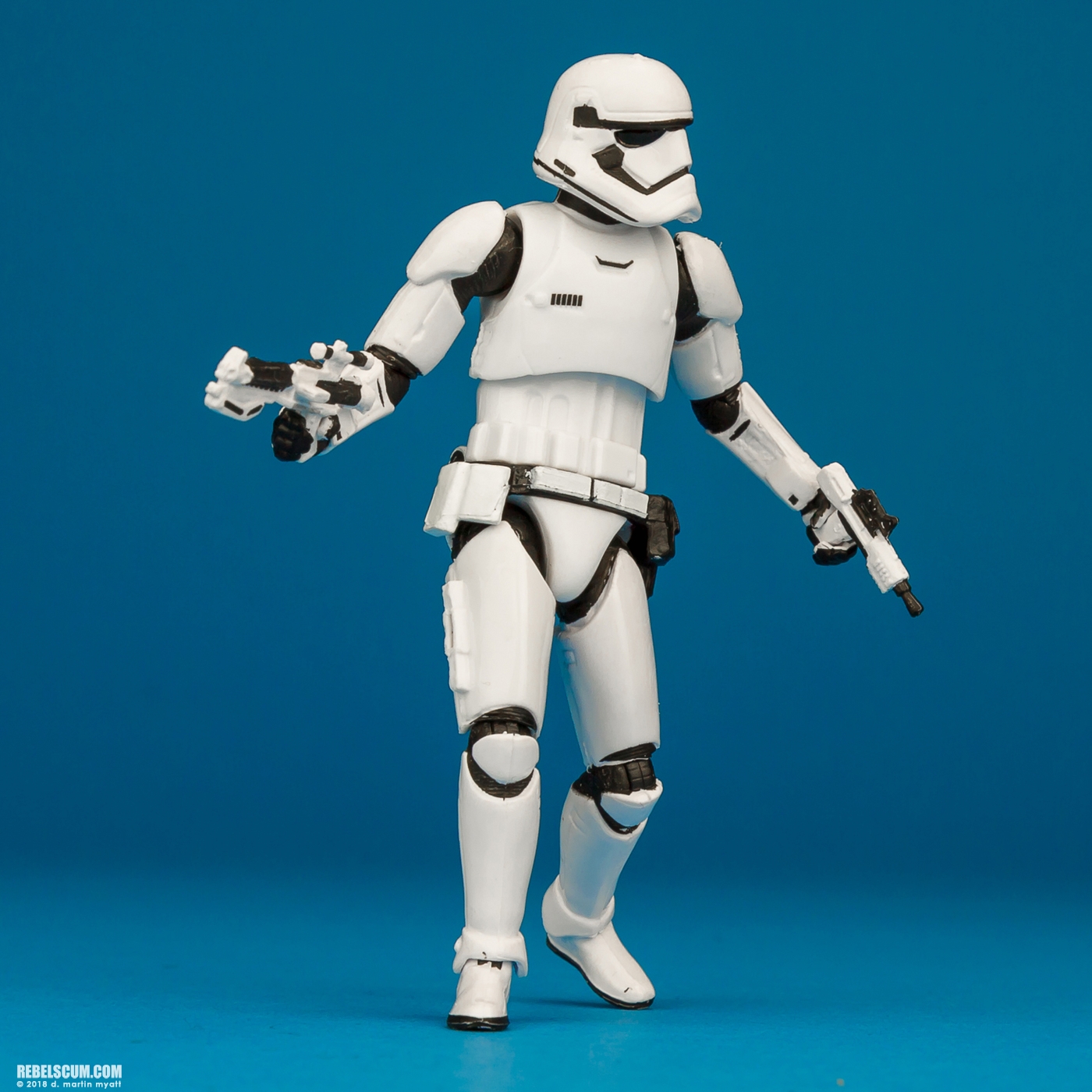 VC118-First-Order-Stormtrooper-The-Vintage-Collection-011.jpg