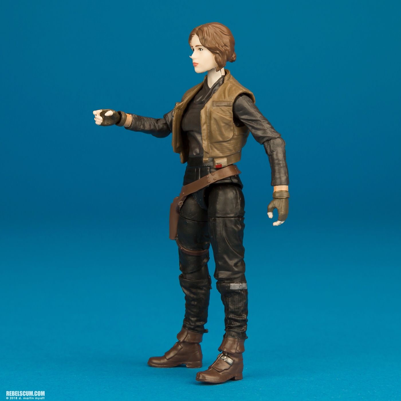 VC119-Jyn-Erso-The-Vintage-Collection-Hasbro-003.jpg