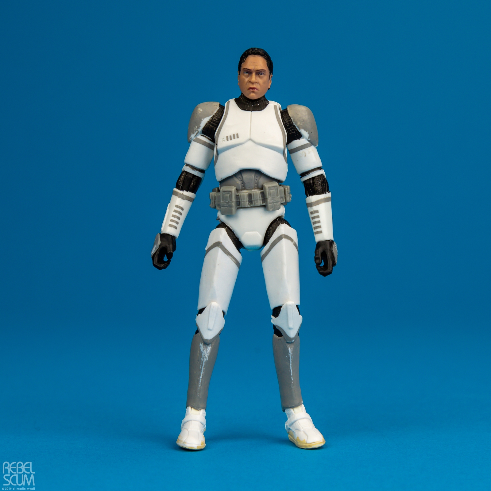 VC145-41st-Elite-Corps-Clone-Trooper-The-Vintage-Collection-001.jpg