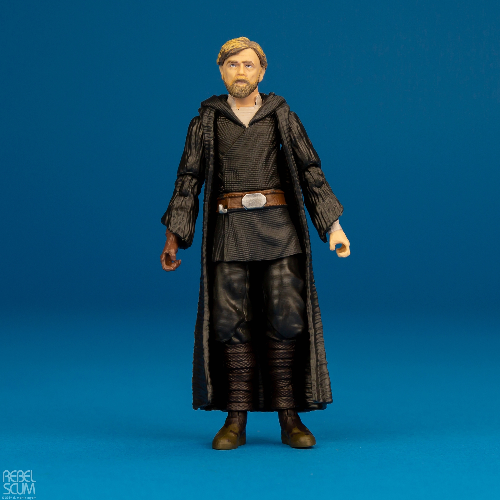 VC146-Luke-Skywalker-Crait-The-Vintage-Collection-001.jpg