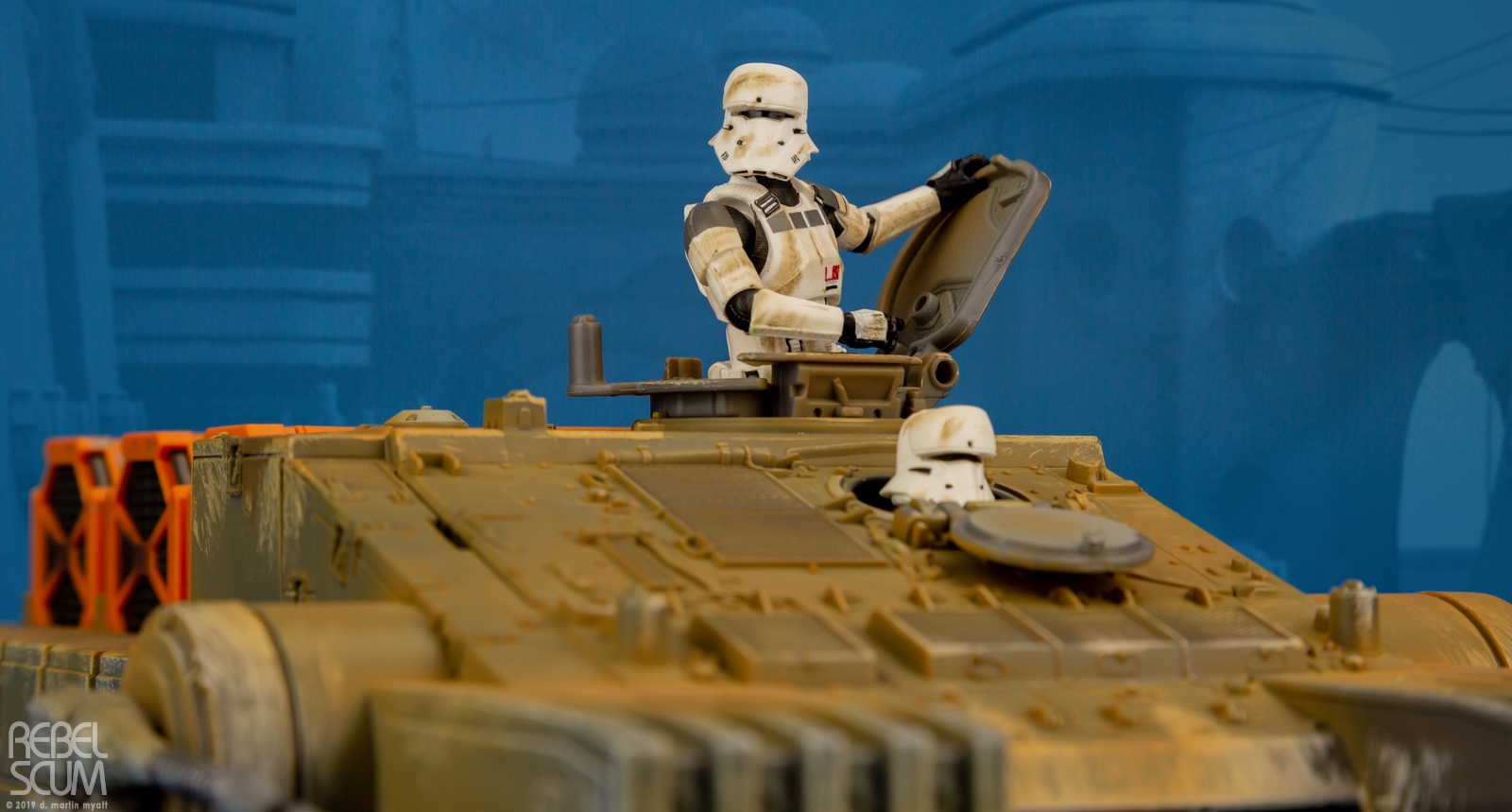 VC148-Imperial-Assault-Tank-Commander-Vintage-Collection-007.jpg