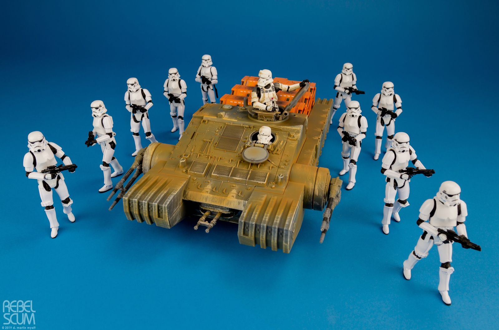 VC148-Imperial-Assault-Tank-Commander-Vintage-Collection-008.jpg