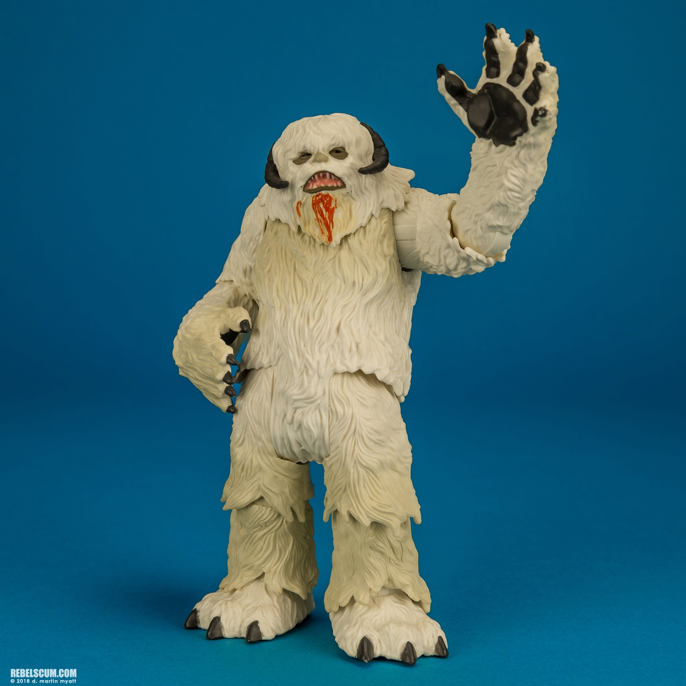 Wampa-Luke-Skywalker-Hoth-Star-Wars-Universe-Hasbro-012.jpg