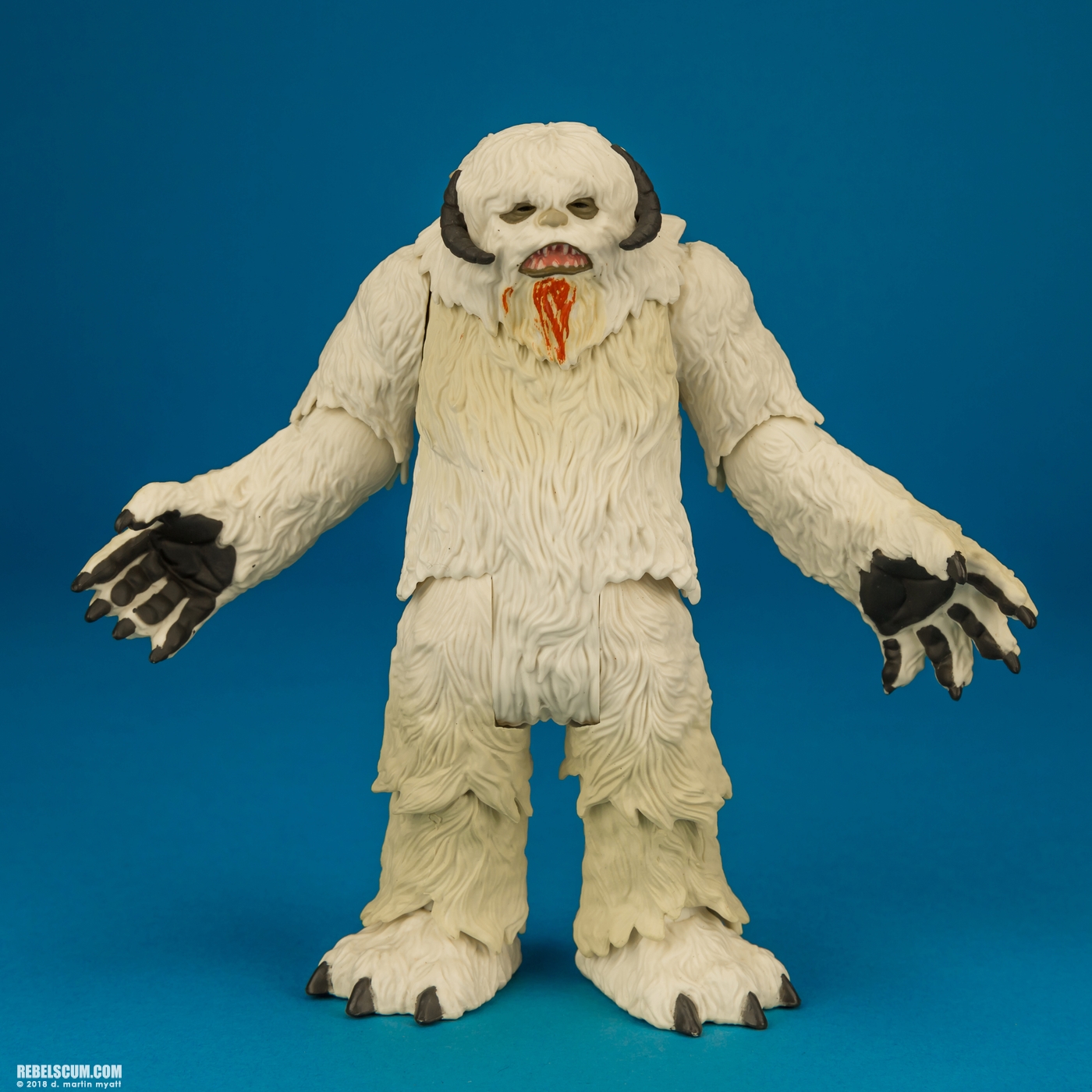 Wampa-Luke-Skywalker-Hoth-Star-Wars-Universe-Hasbro-014.jpg