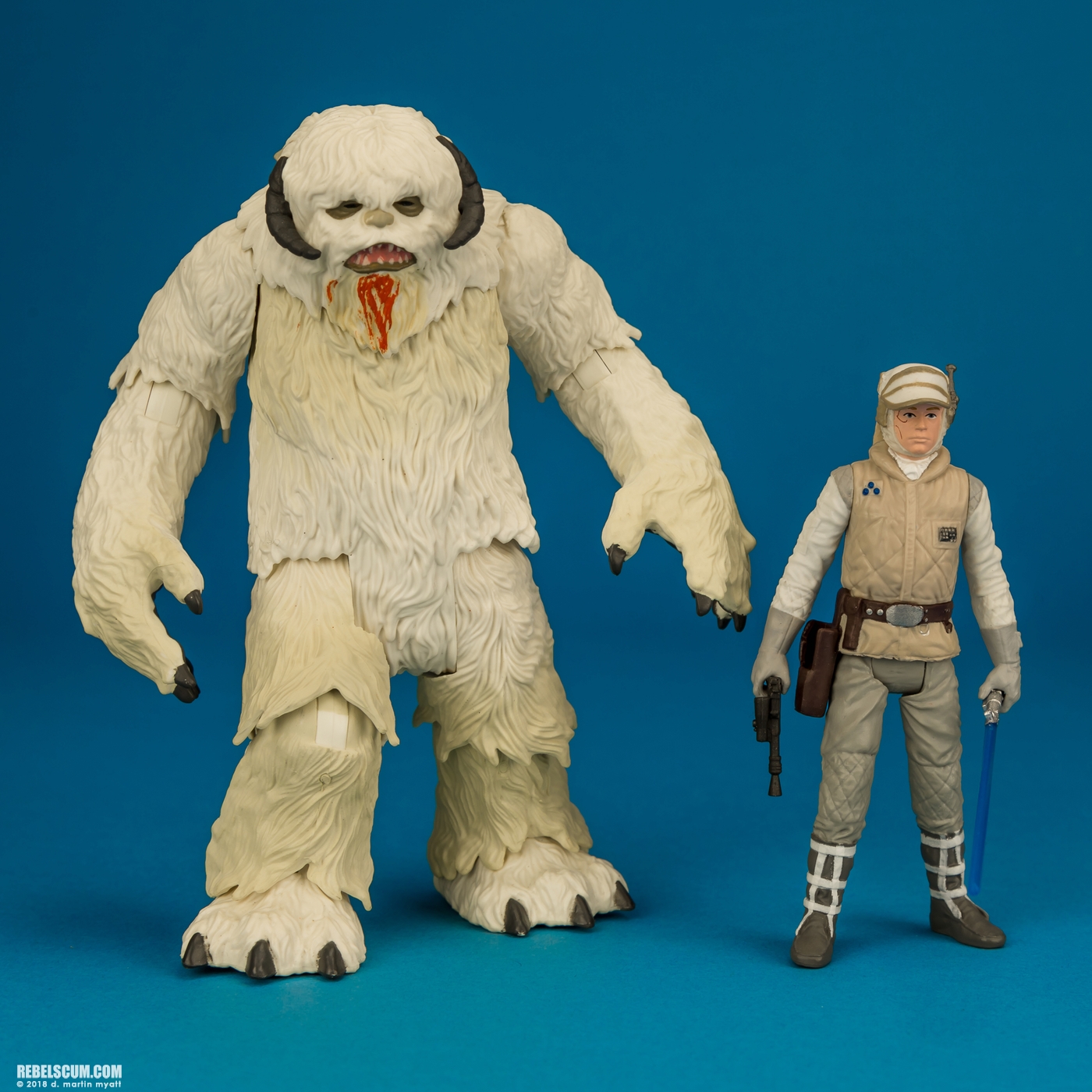 Wampa-Luke-Skywalker-Hoth-Star-Wars-Universe-Hasbro-018.jpg