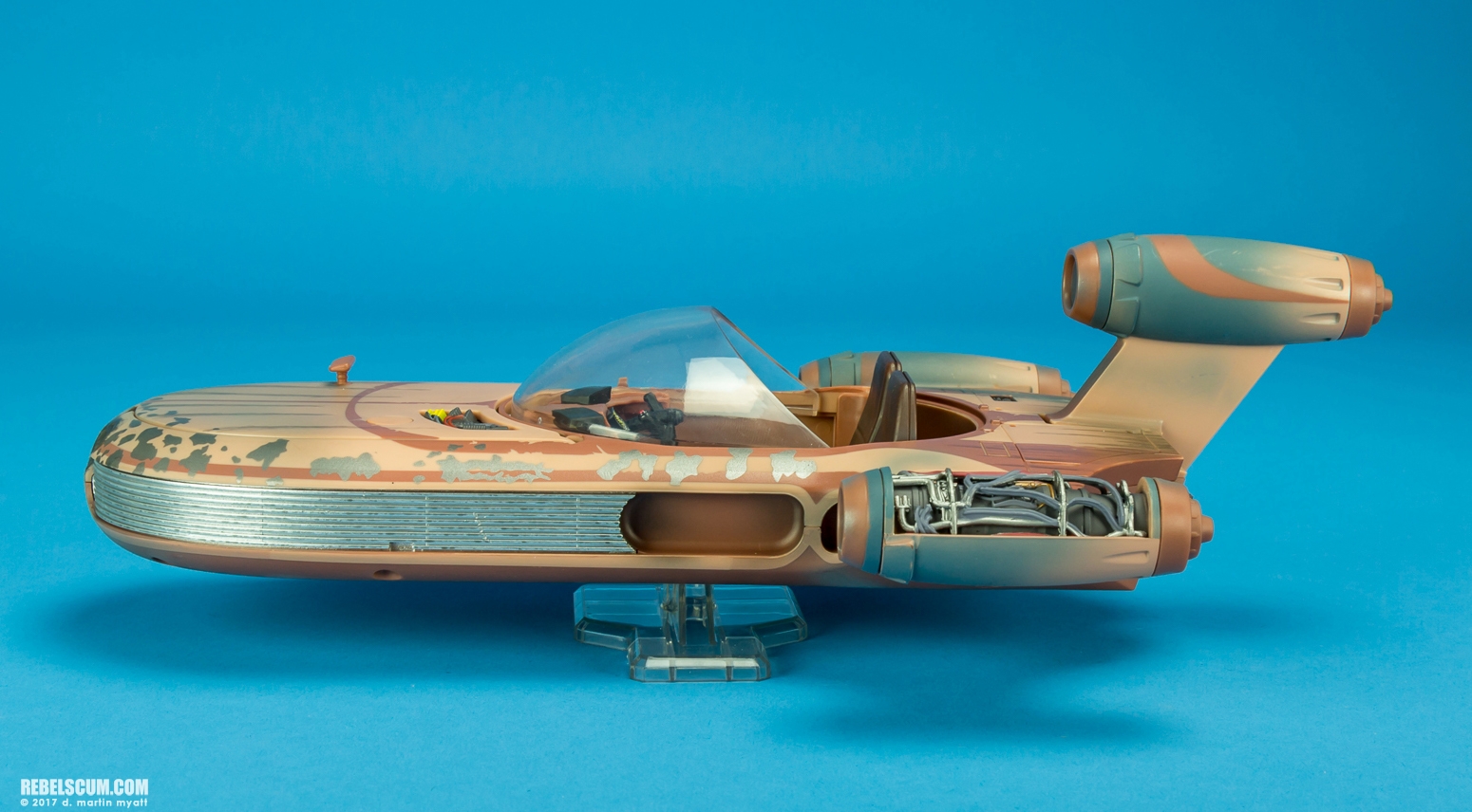 X-34-Landspeeder-2017-SDCC-The-Black-Series-Hasbro-011.jpg