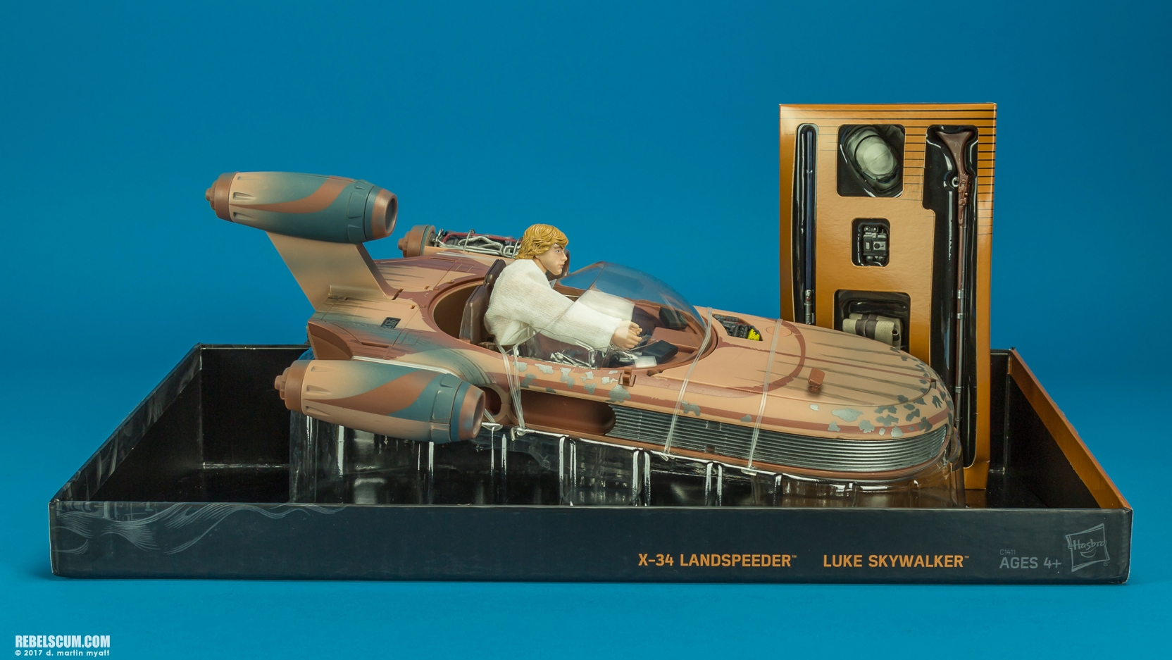 X-34-Landspeeder-2017-SDCC-The-Black-Series-Hasbro-039.jpg