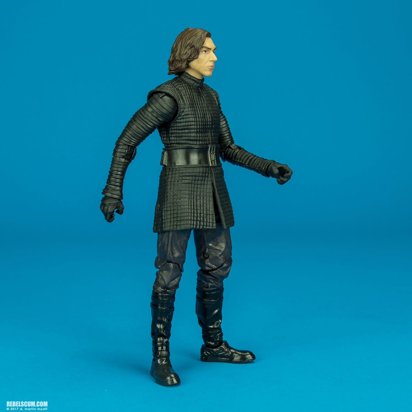 Kylo-Ren-45-The-Black-Series-Last-Jedi-6-inch-002.jpg