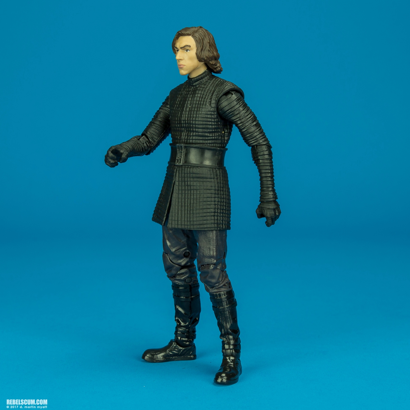 Kylo-Ren-45-The-Black-Series-Last-Jedi-6-inch-003.jpg