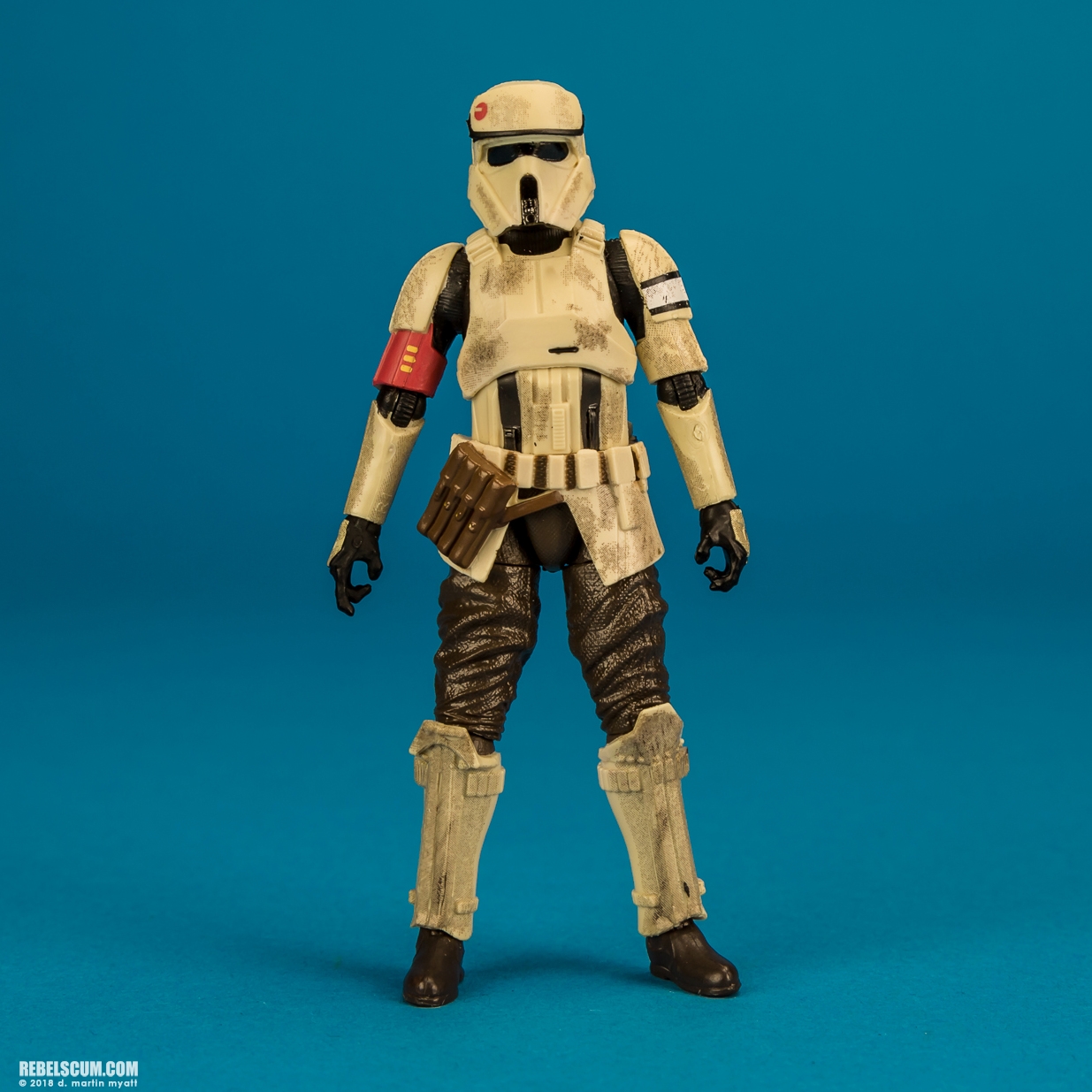 Scarif-Stormtrooper-Squad-Leader-The-Black-Series-001.jpg