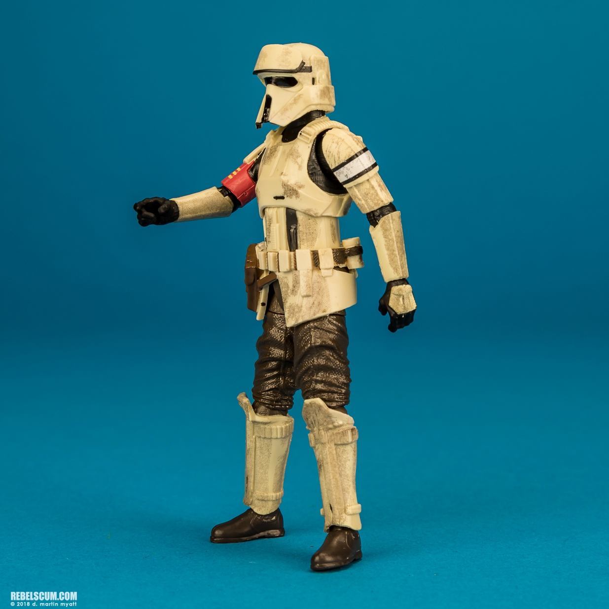Scarif-Stormtrooper-Squad-Leader-The-Black-Series-003.jpg