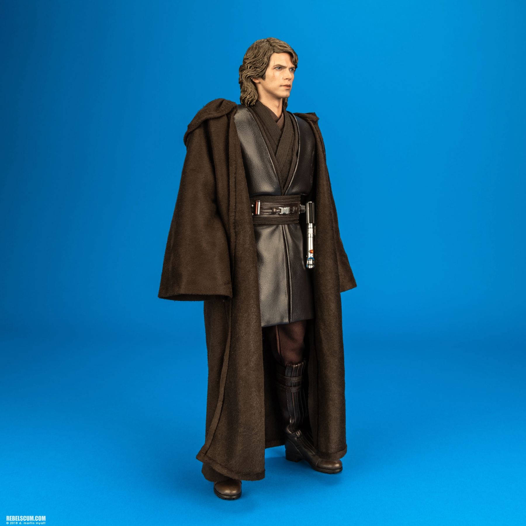 Anakin-Skywalker-MMS437-Revenge-Of-The-Sith-Hot-Toys-006.jpg