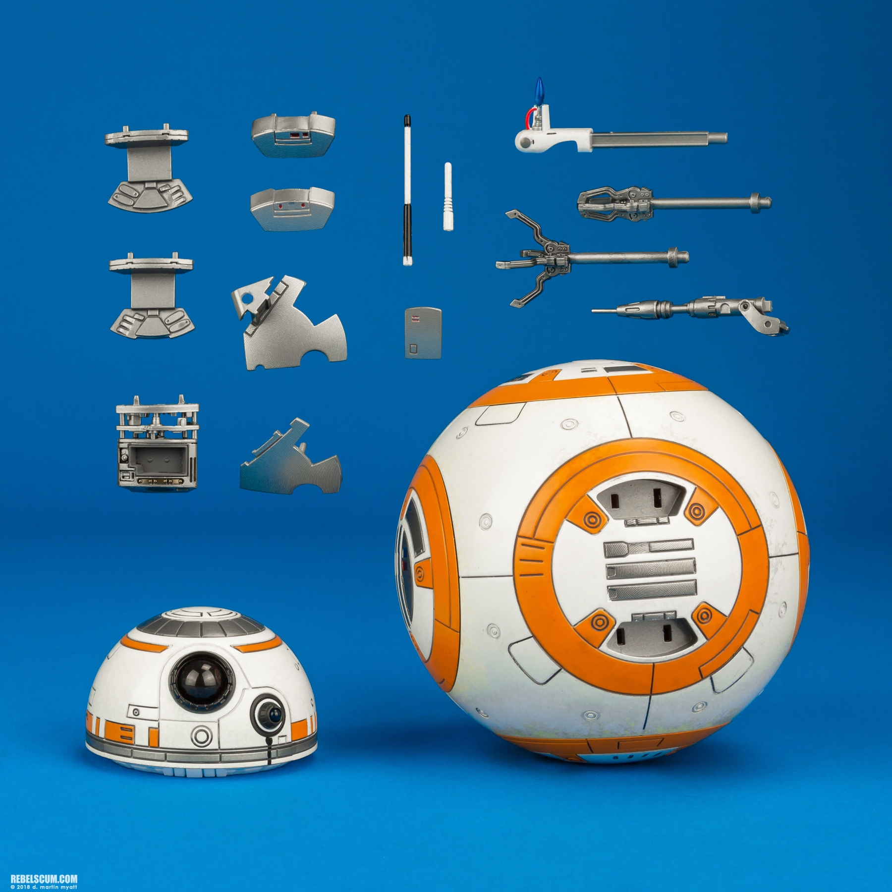 BB-8-BB-9E-MMS442-Star-Wars-The-Last-Jedi-Hot-Toys-010.jpg