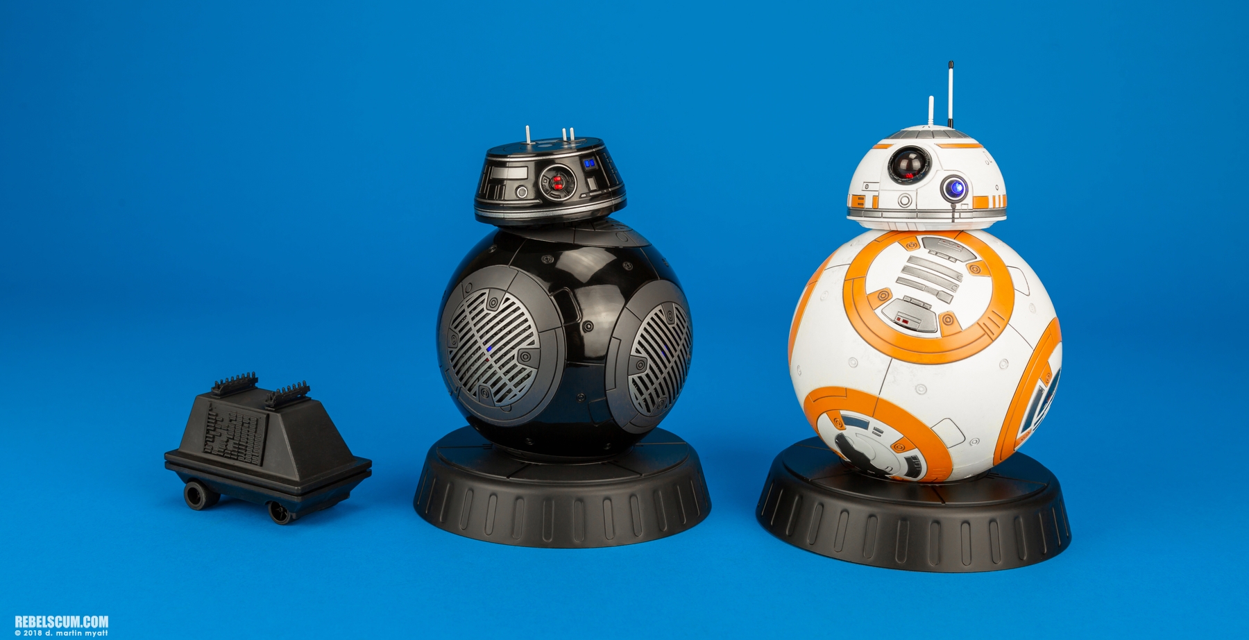 BB-8-BB-9E-MMS442-Star-Wars-The-Last-Jedi-Hot-Toys-023.jpg