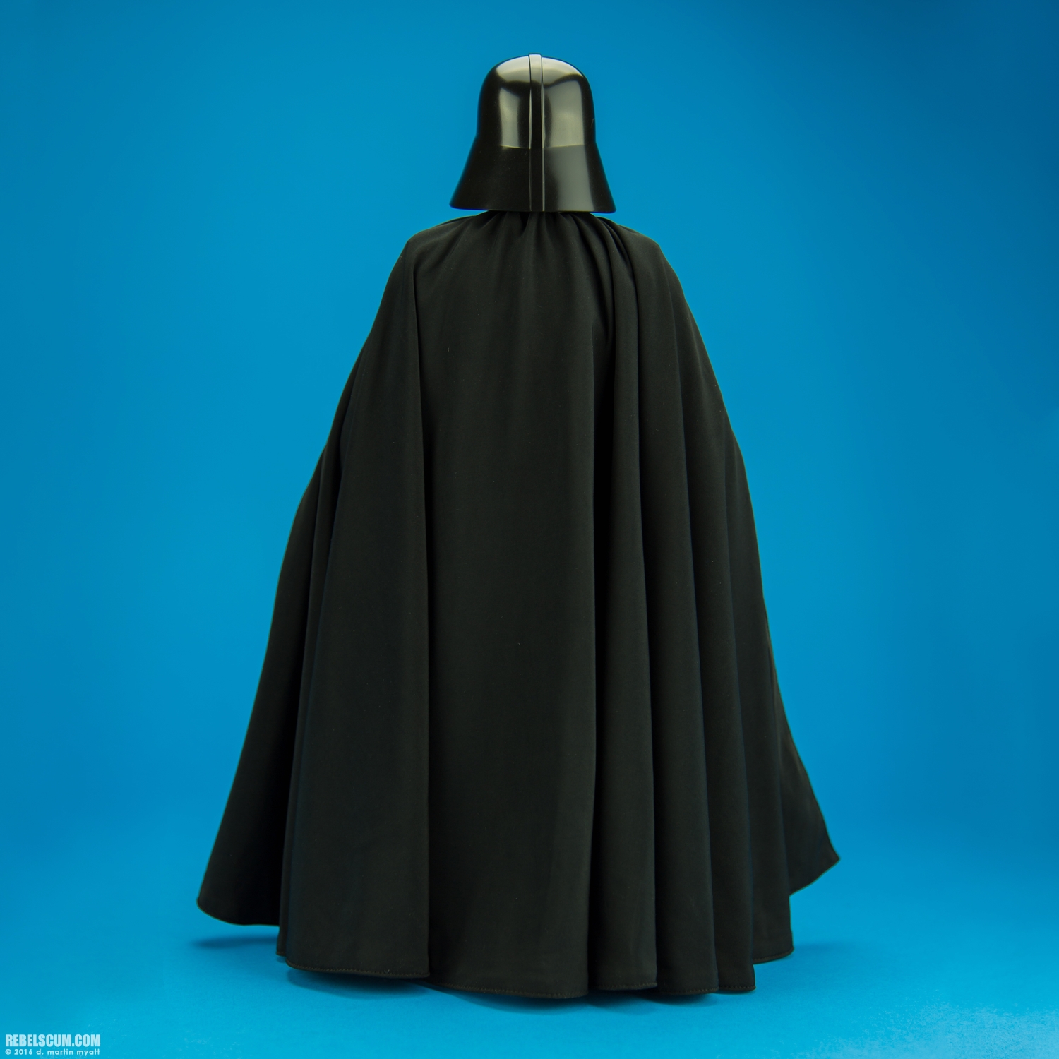 Darth-Vader-MMS279-Hot-Toys-Star-Wars-A-New-Hope-004.jpg