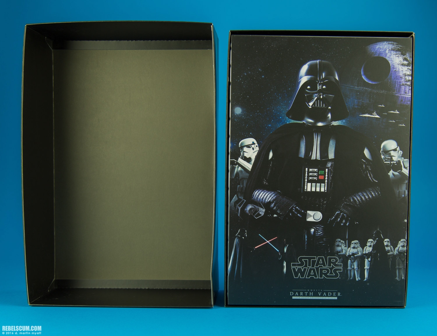 Darth-Vader-MMS279-Hot-Toys-Star-Wars-A-New-Hope-036.jpg