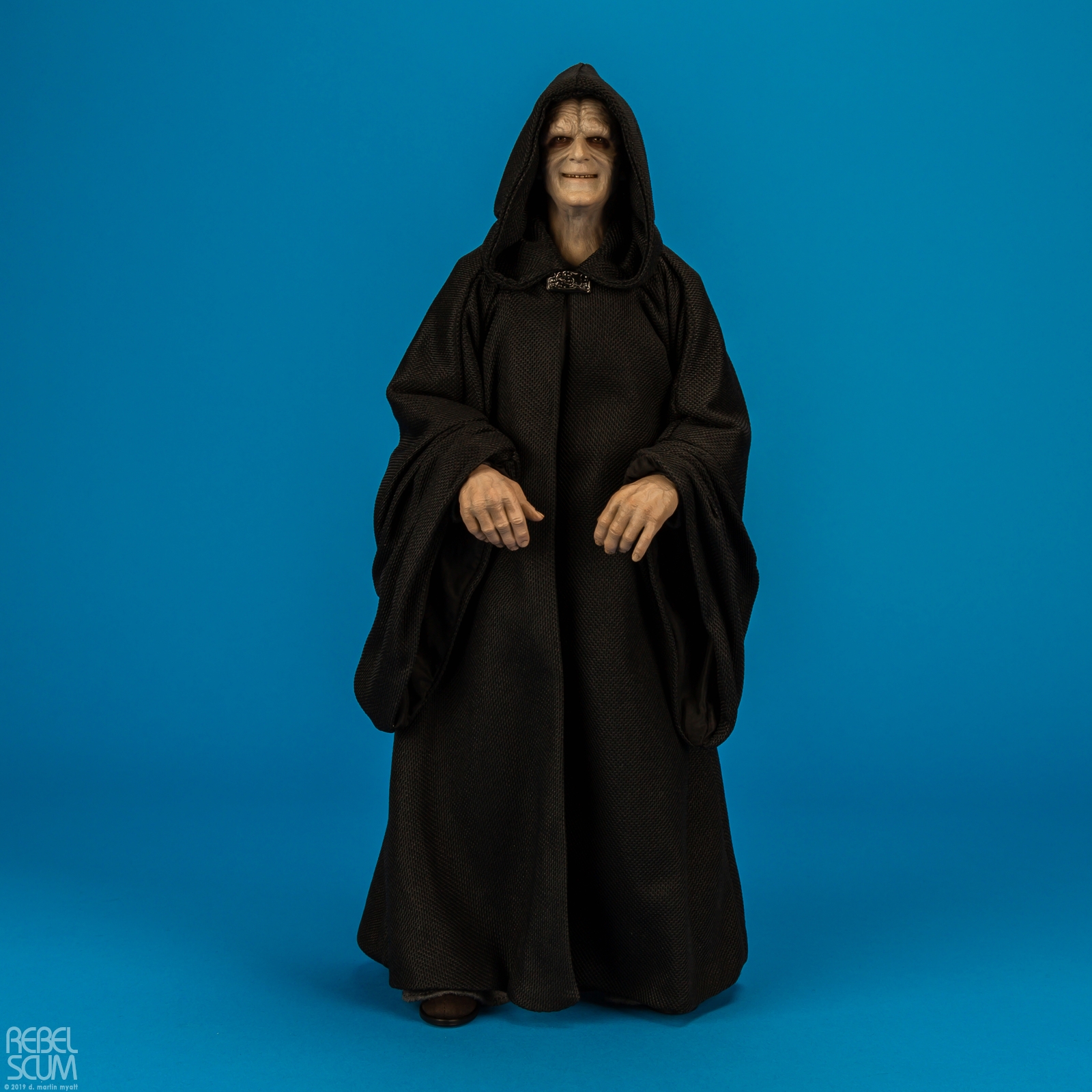 Emperor-Palpatine-Deluxe-Version-MMS468-Hot-Toys-009.jpg