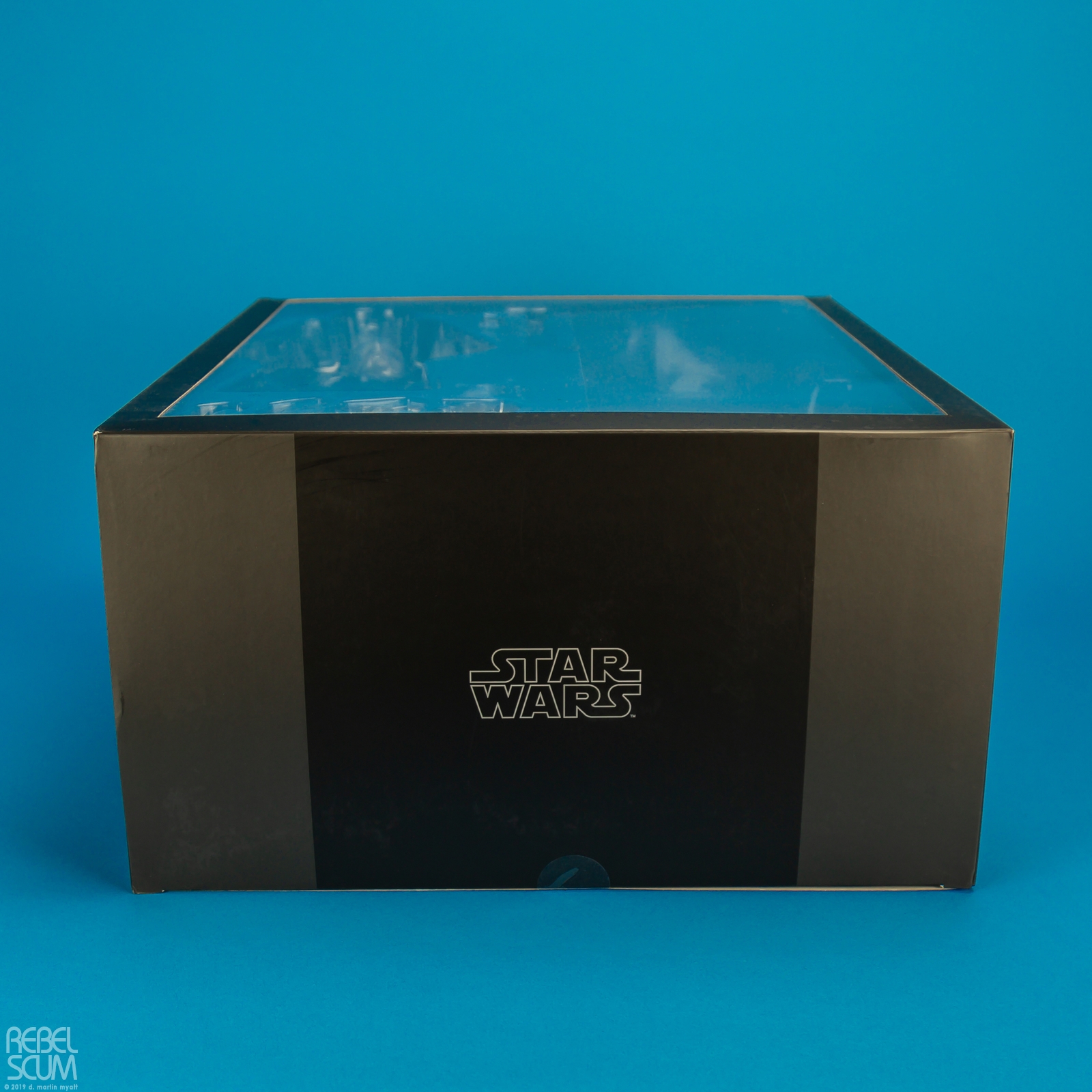 Emperor-Palpatine-Deluxe-Version-MMS468-Hot-Toys-042.jpg