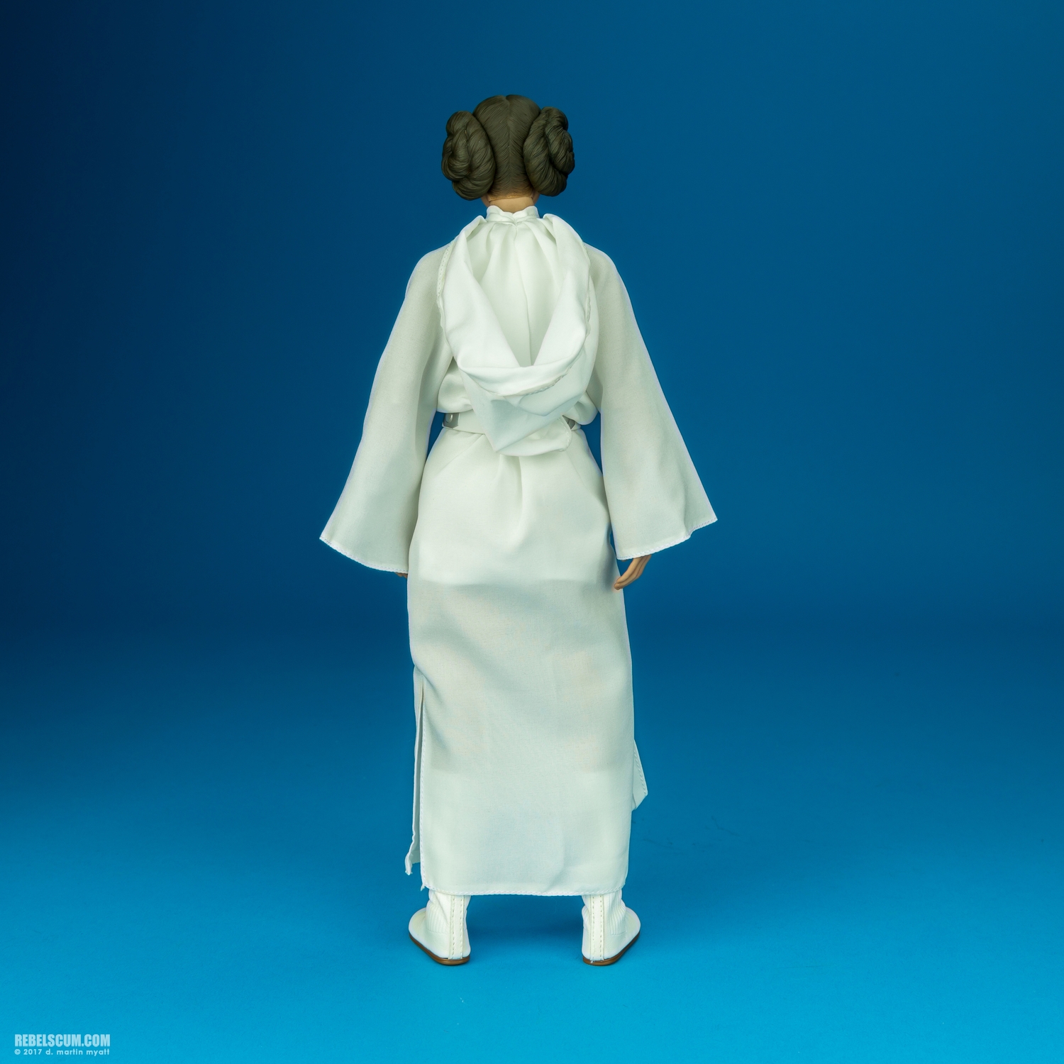 Hot-Toys-MMS298-Princess-Leia-Collectible-Figure-004.jpg