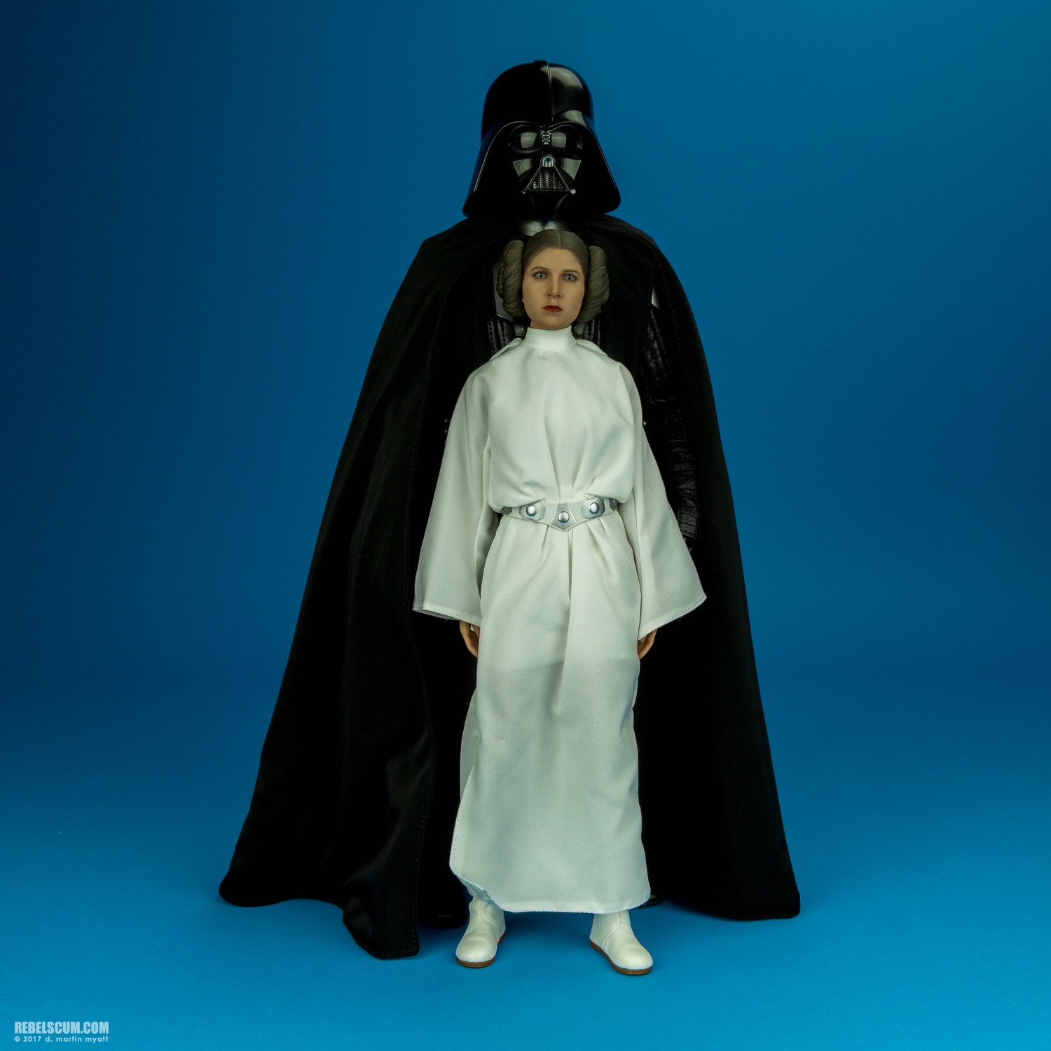 Hot-Toys-MMS298-Princess-Leia-Collectible-Figure-014.jpg