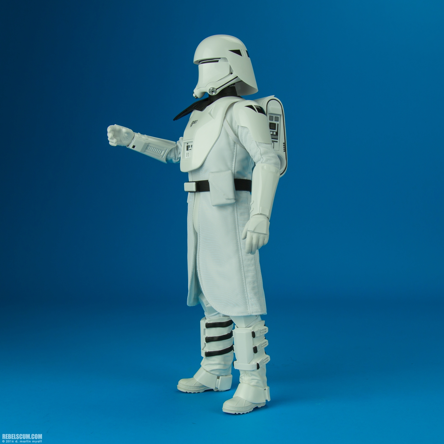 Hot-Toys-MMS323-First-Order-Snowtroopers-Set-007.jpg
