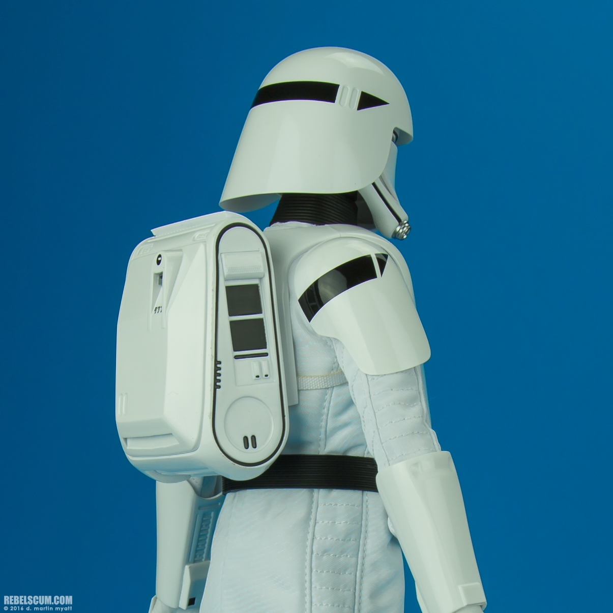 Hot-Toys-MMS323-First-Order-Snowtroopers-Set-014.jpg