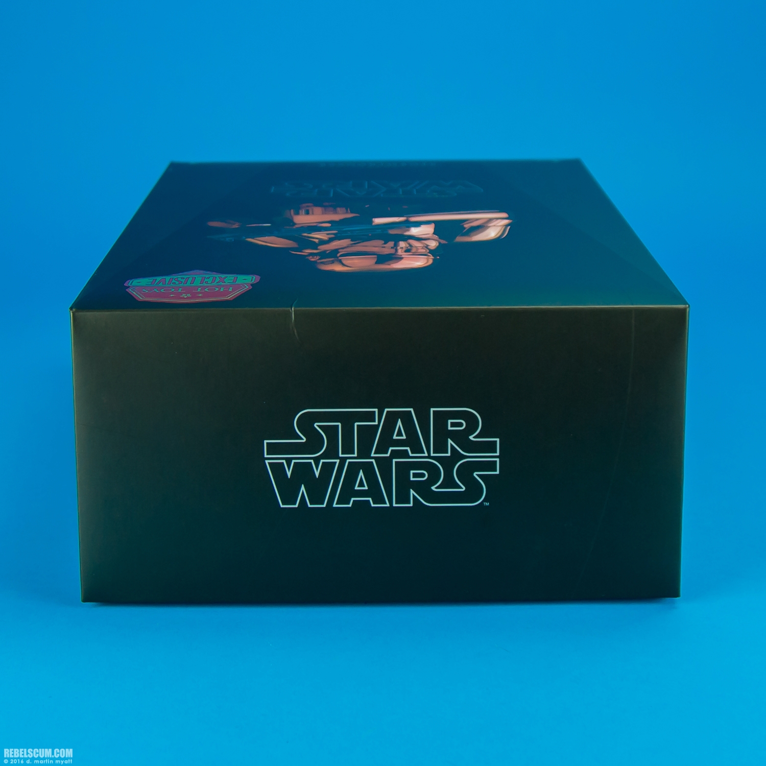 Hot-Toys-MMS330-Copper-Chrome-Stromtrooper-Collectible-Figure-016.jpg