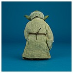 Hot-Toys-MMS369-Yoda-Movie-Masterpiece-Series-004.jpg