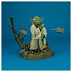 Hot-Toys-MMS369-Yoda-Movie-Masterpiece-Series-021.jpg