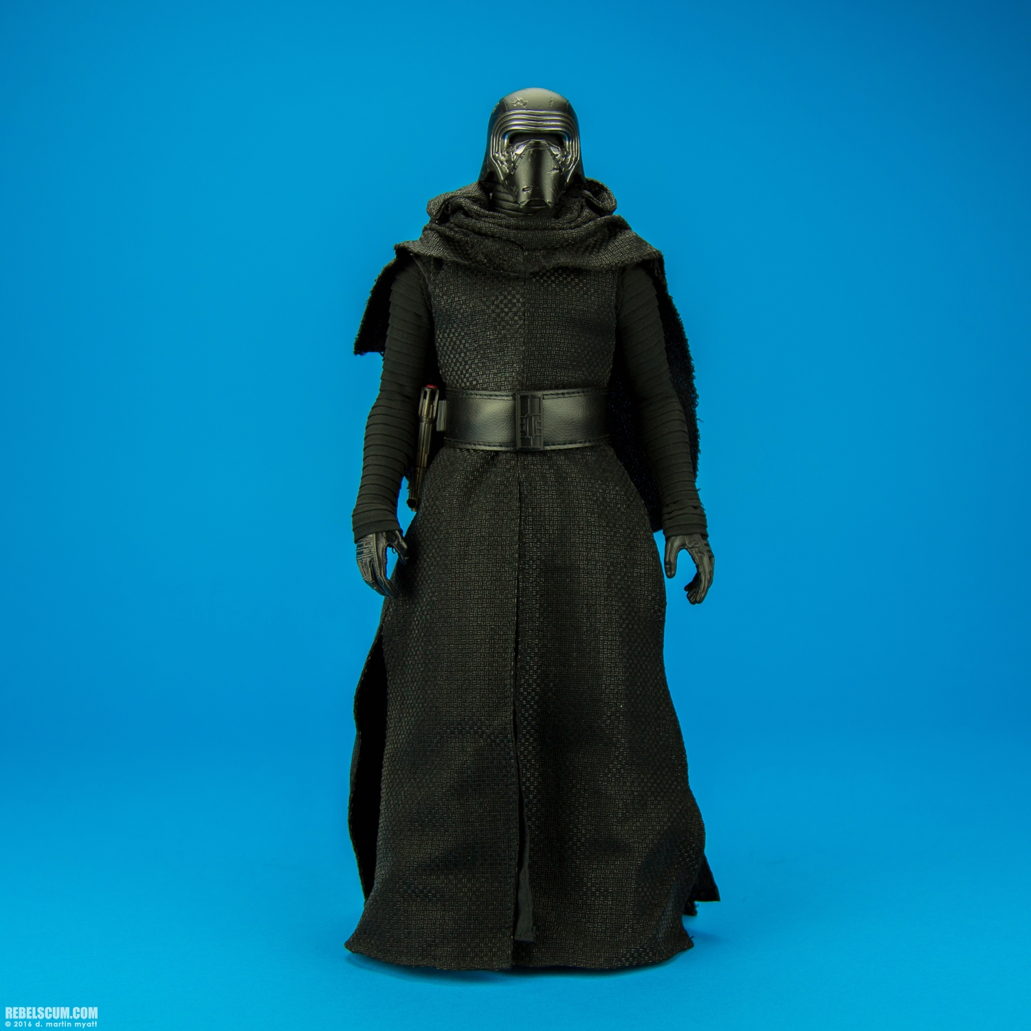 Kylo-Ren-MMS320-Hot-Toys-The-Force-Awakens-009.jpg