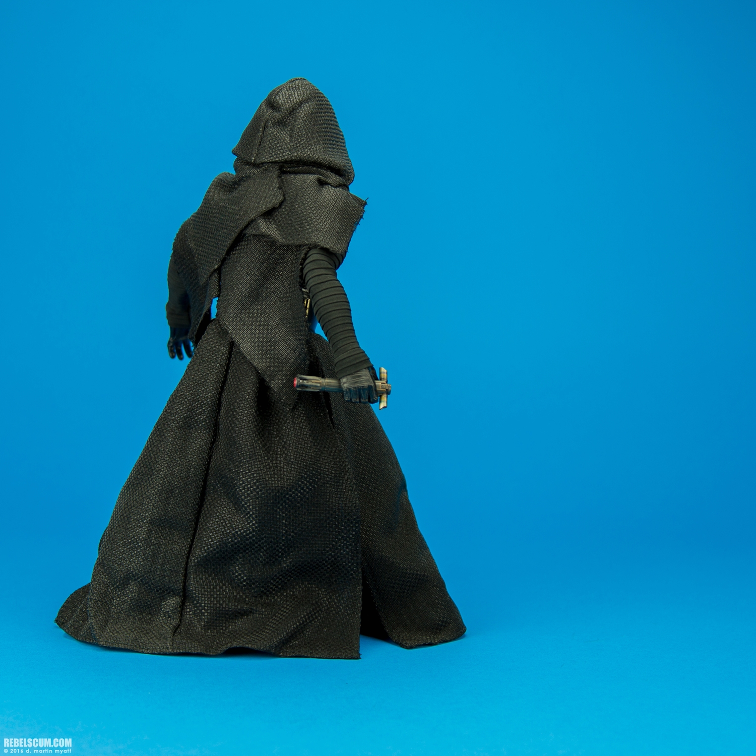 Kylo-Ren-MMS320-Hot-Toys-The-Force-Awakens-017.jpg