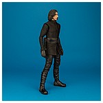 Kylo-Ren-MMS438-Star-Wars-The-Last-Jedi-Hot-Toys-010.jpg