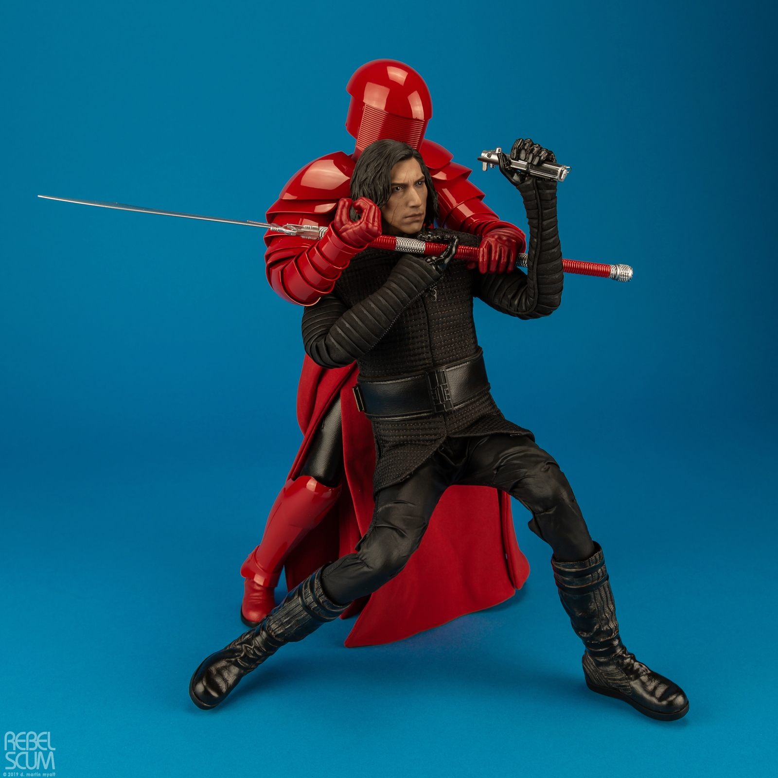 Kylo-Ren-MMS438-Star-Wars-The-Last-Jedi-Hot-Toys-027.jpg