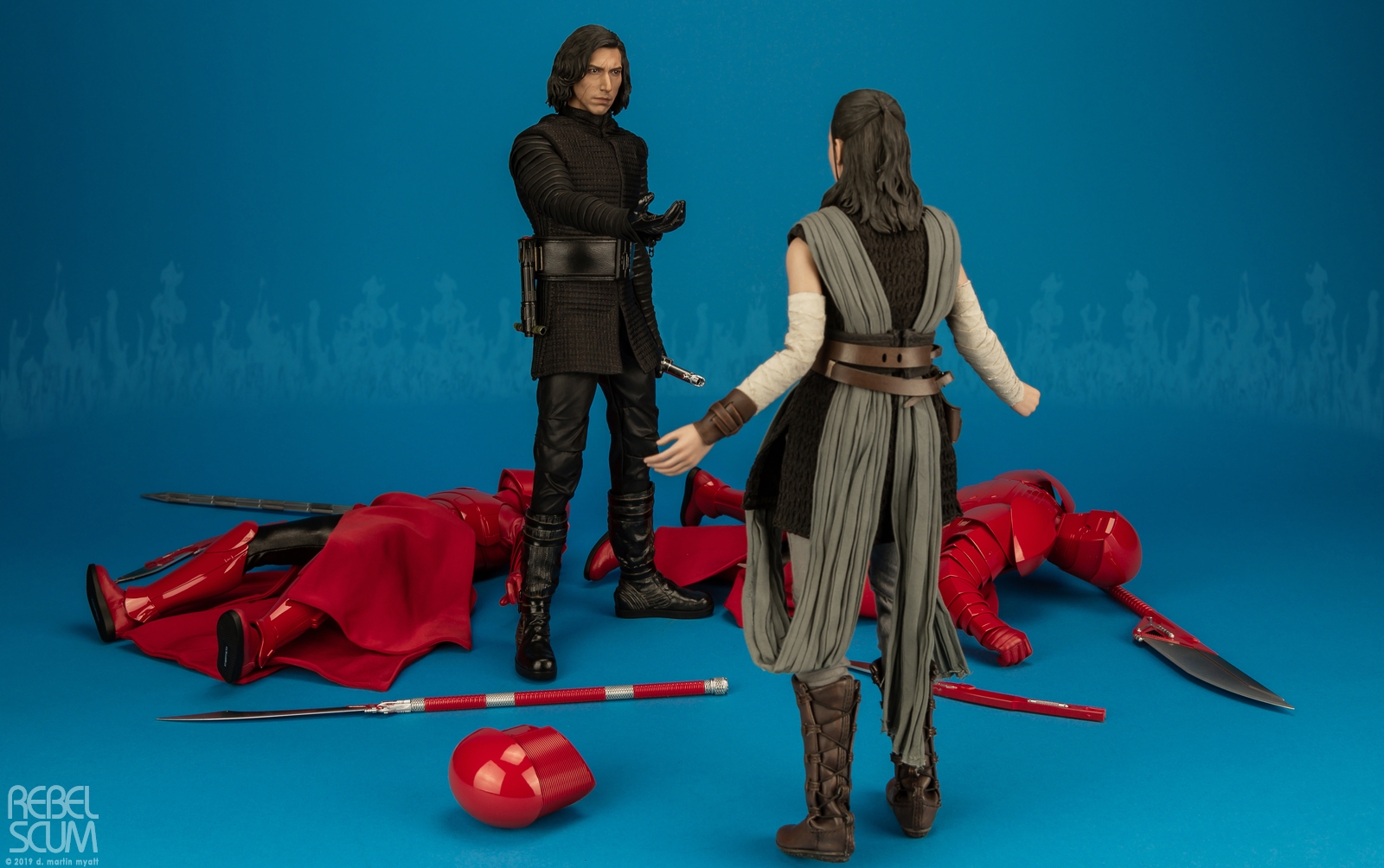 Kylo-Ren-MMS438-Star-Wars-The-Last-Jedi-Hot-Toys-028.jpg