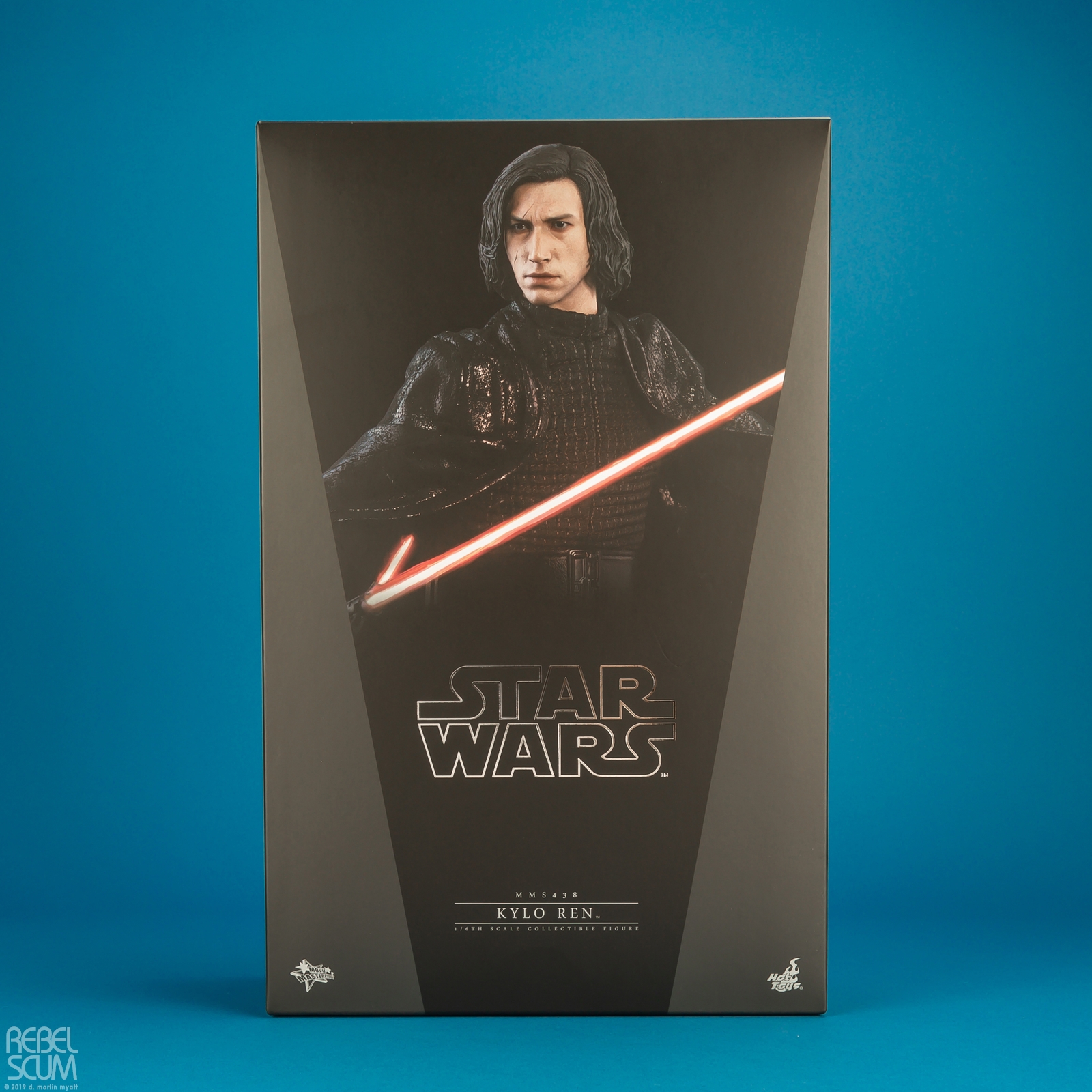 Kylo-Ren-MMS438-Star-Wars-The-Last-Jedi-Hot-Toys-035.jpg