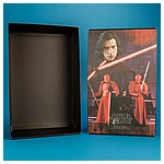 Kylo-Ren-MMS438-Star-Wars-The-Last-Jedi-Hot-Toys-041.jpg